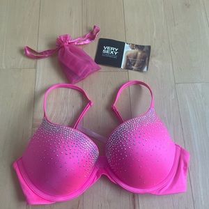 Very Sexy Victoria’s Secret Push up bra with diamonds